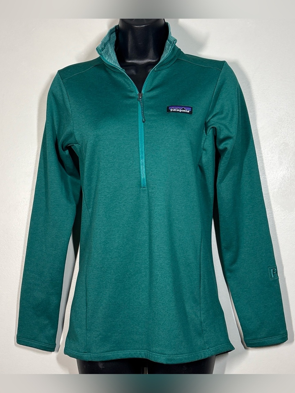 Patagonia R1 women XS 1/4 half Zip sweatshirt pullover athletic top 40505
fleece